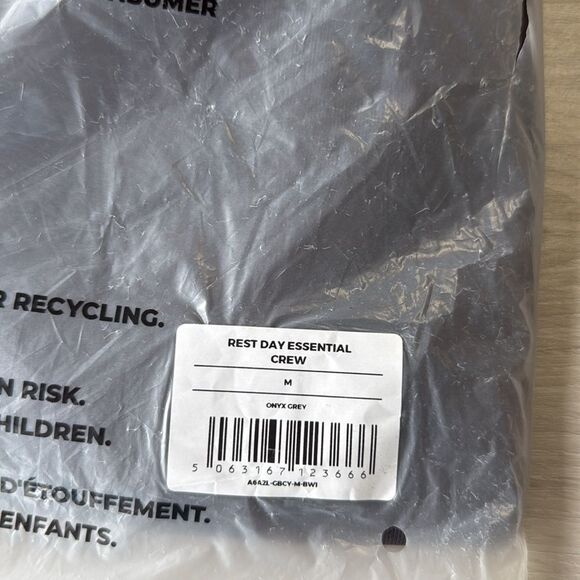 Gymshark Rest Day Essential Crew Size M Onyx Grey NWT in Packaging - Picture 8 of 8